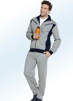 Freizeitanzug mit zwei Hosen 